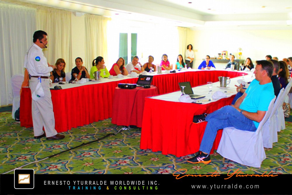 Retos experienciales de cuerdas bajas que desarrollan confianza, cooperación y compromiso colectivo