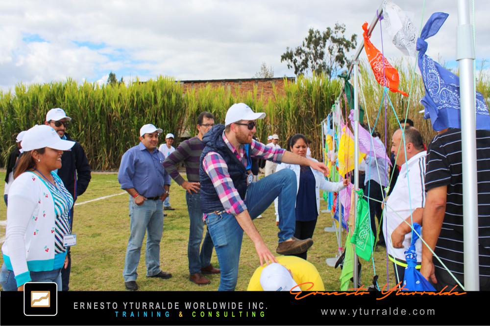 Team Building Perú para organizaciones con dinámicas de colaboración y liderazgo, más allá de las Gymkhanas