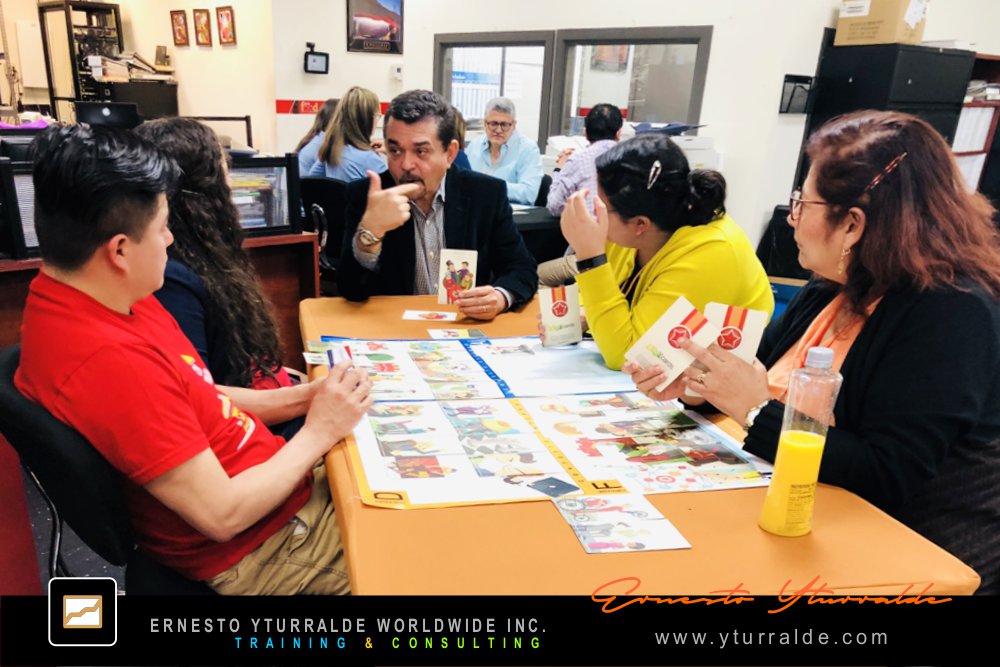 Retos grupales de cuerdas bajas en Lima - Perú para trabajo en equipo y liderazgo