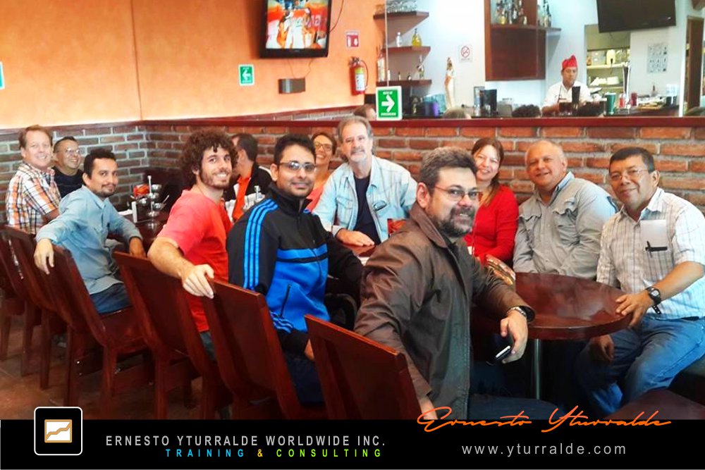 Ejercicios de integración empresarial en Perú con talleres de Team Building