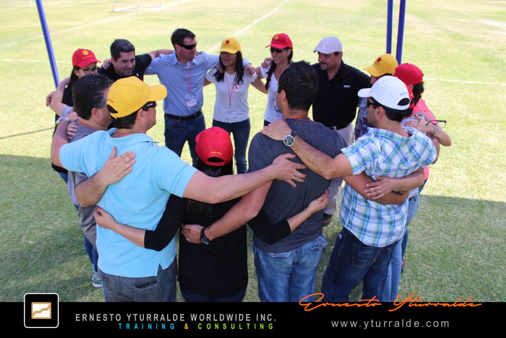 Team Building Perú | Taller de trabajo en equipo con metodología experiencial